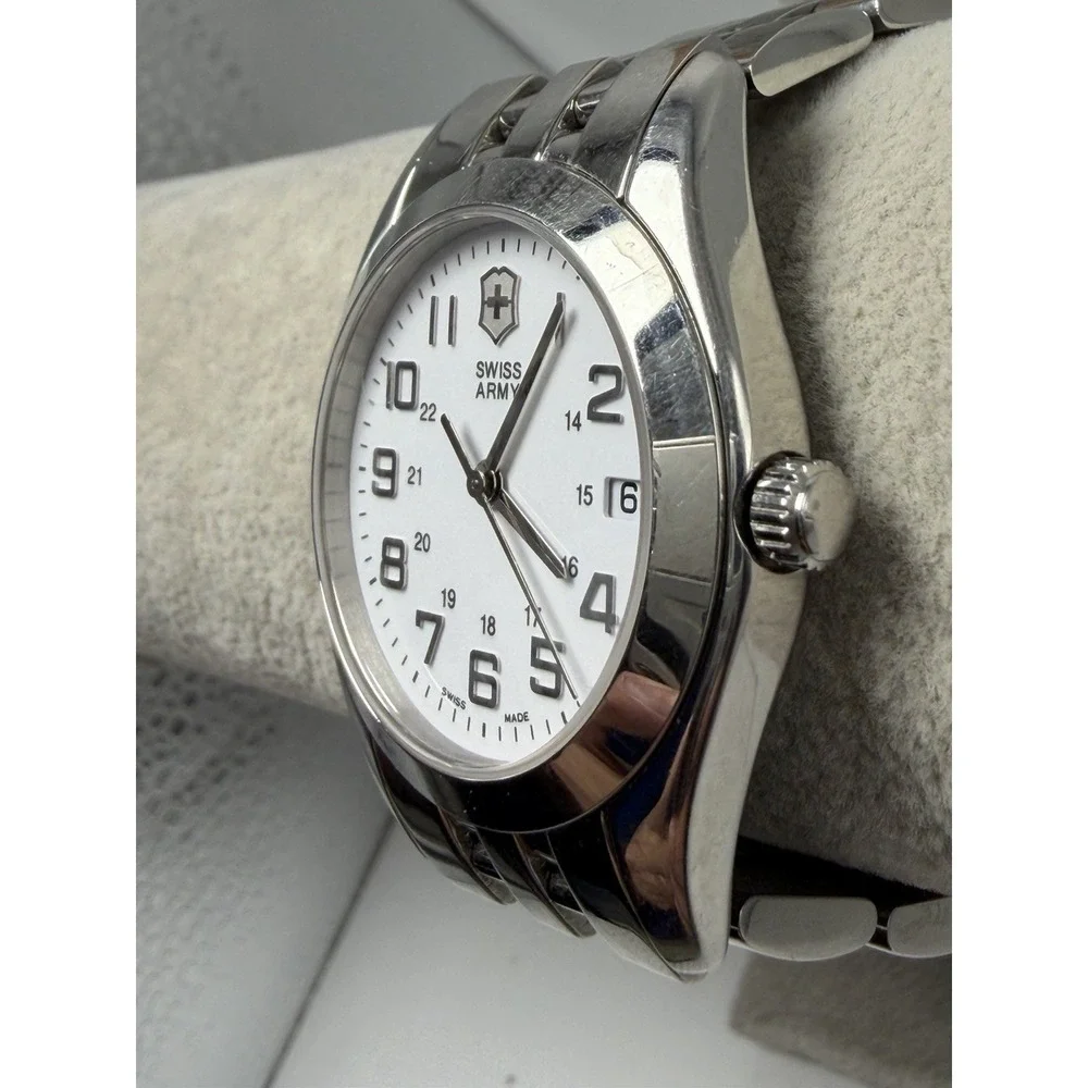 Victorinox Swiss Army 24659 New Battery Alliance Mens Watch 38MM 5.75